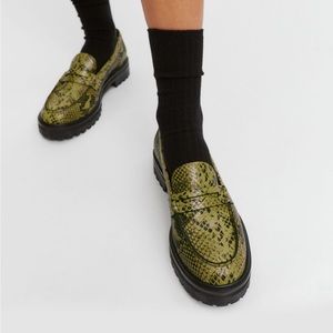Reformation - Agatha Chunky Loafer - Lime Snake Emboss. Size 10
